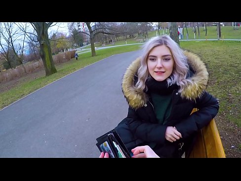 ❤️ Swallows cum panas wong liyo kang kanggo dhuwit - bukkake ing taman dening Eva Elfie ️❌ Video seks ing jv.pornpictureshq.ru
